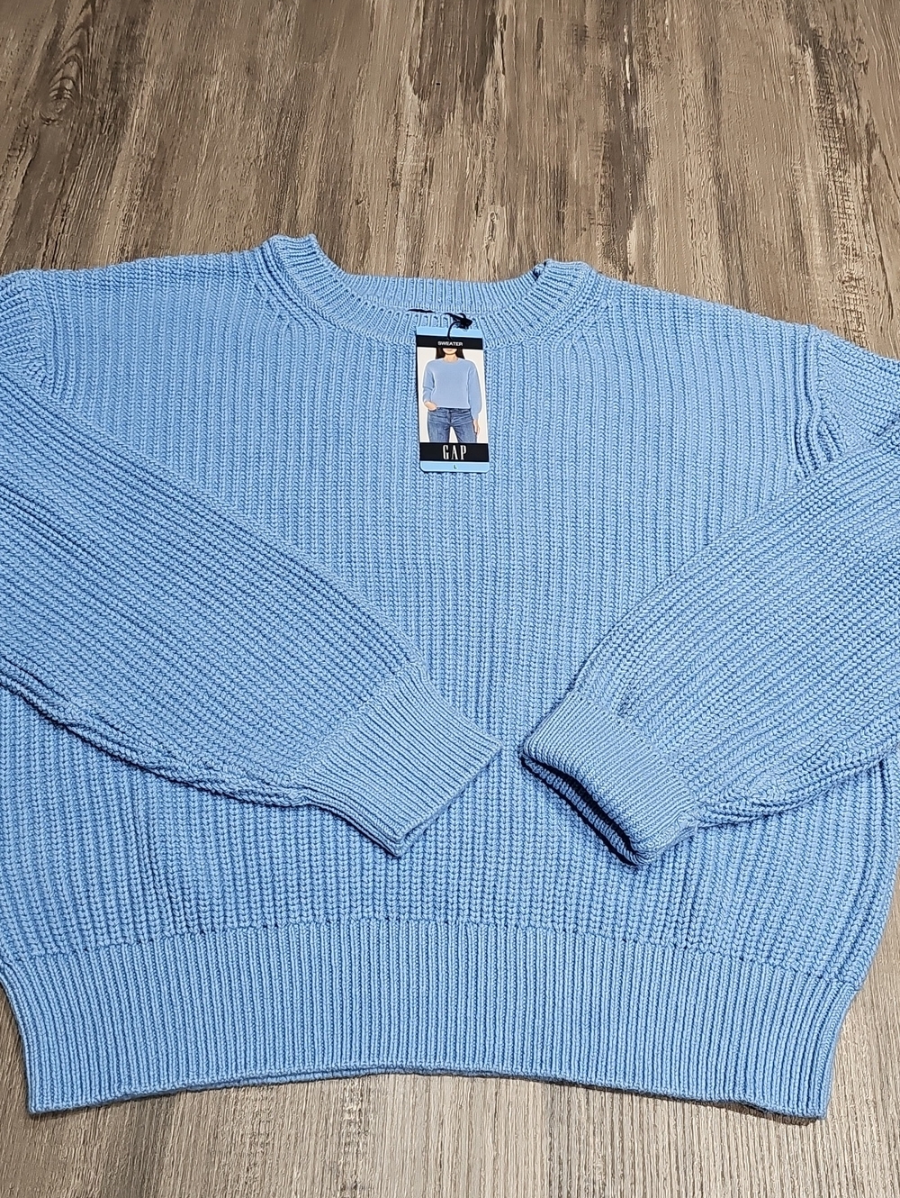 GAP Women’s Light Blue Ribbed Crewneck Sweater
